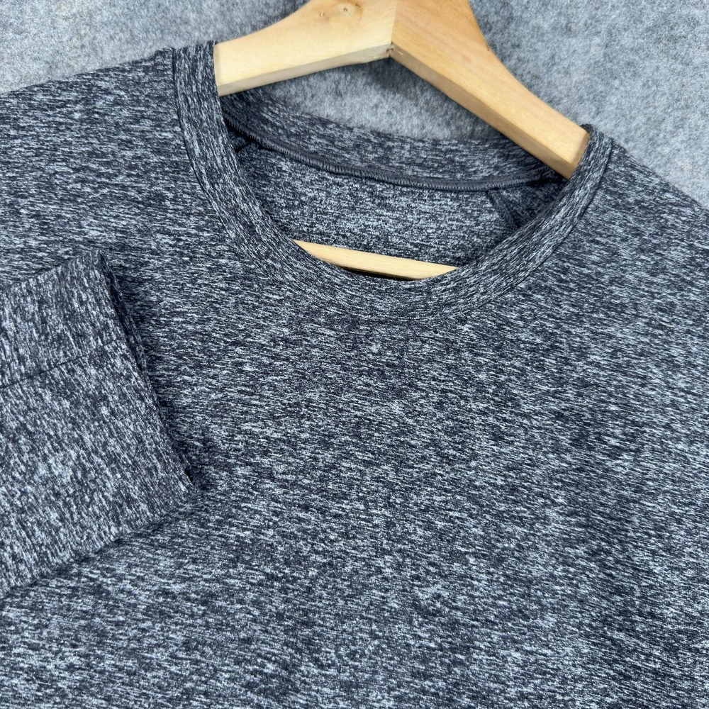 Lululemon Surge‎ Warm Shirt Mens Medium Gray Long Sleeve Zip Pocket Performance